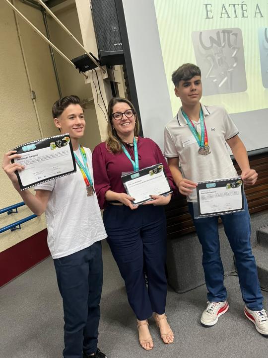 Foto 7 de 10 — Alunos de Boa Esperança do Sul são premiados por destaque em Olimpíada de Matemática